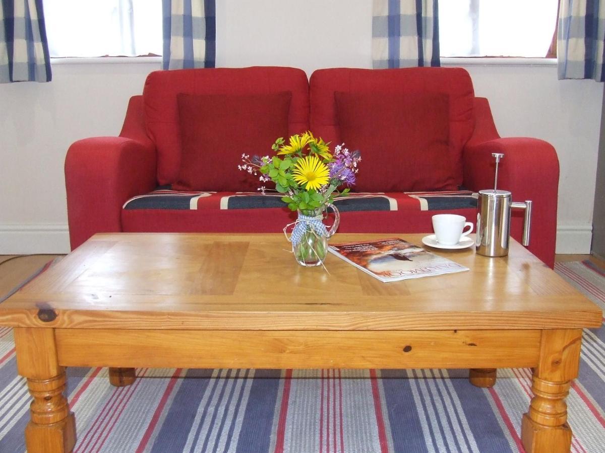 Lobhill Farmhouse Bed And Breakfast And Self Catering Accommodation Okehampton Exteriör bild