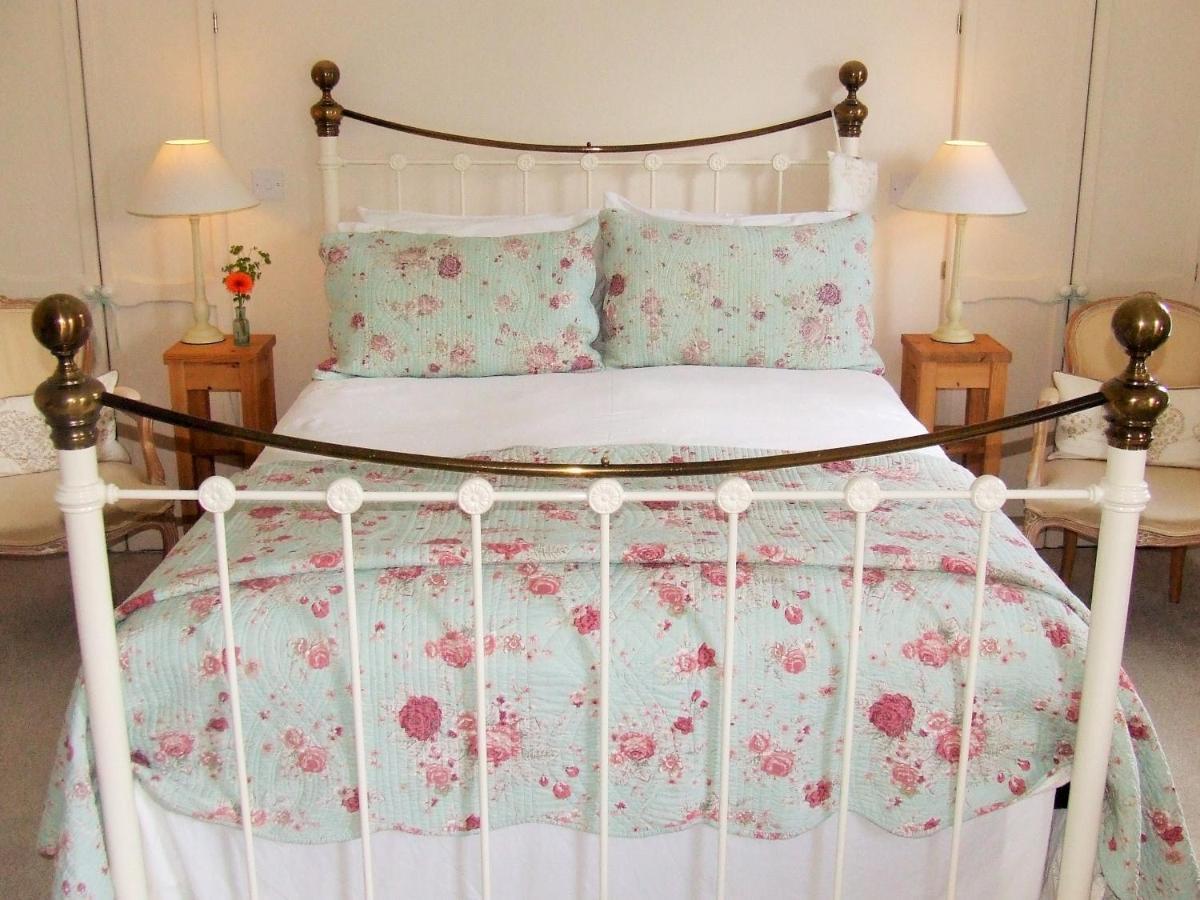 Lobhill Farmhouse Bed And Breakfast And Self Catering Accommodation Okehampton Exteriör bild