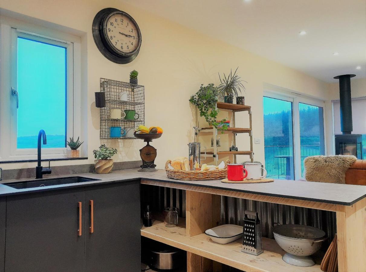 Lobhill Farmhouse Bed And Breakfast And Self Catering Accommodation Okehampton Exteriör bild
