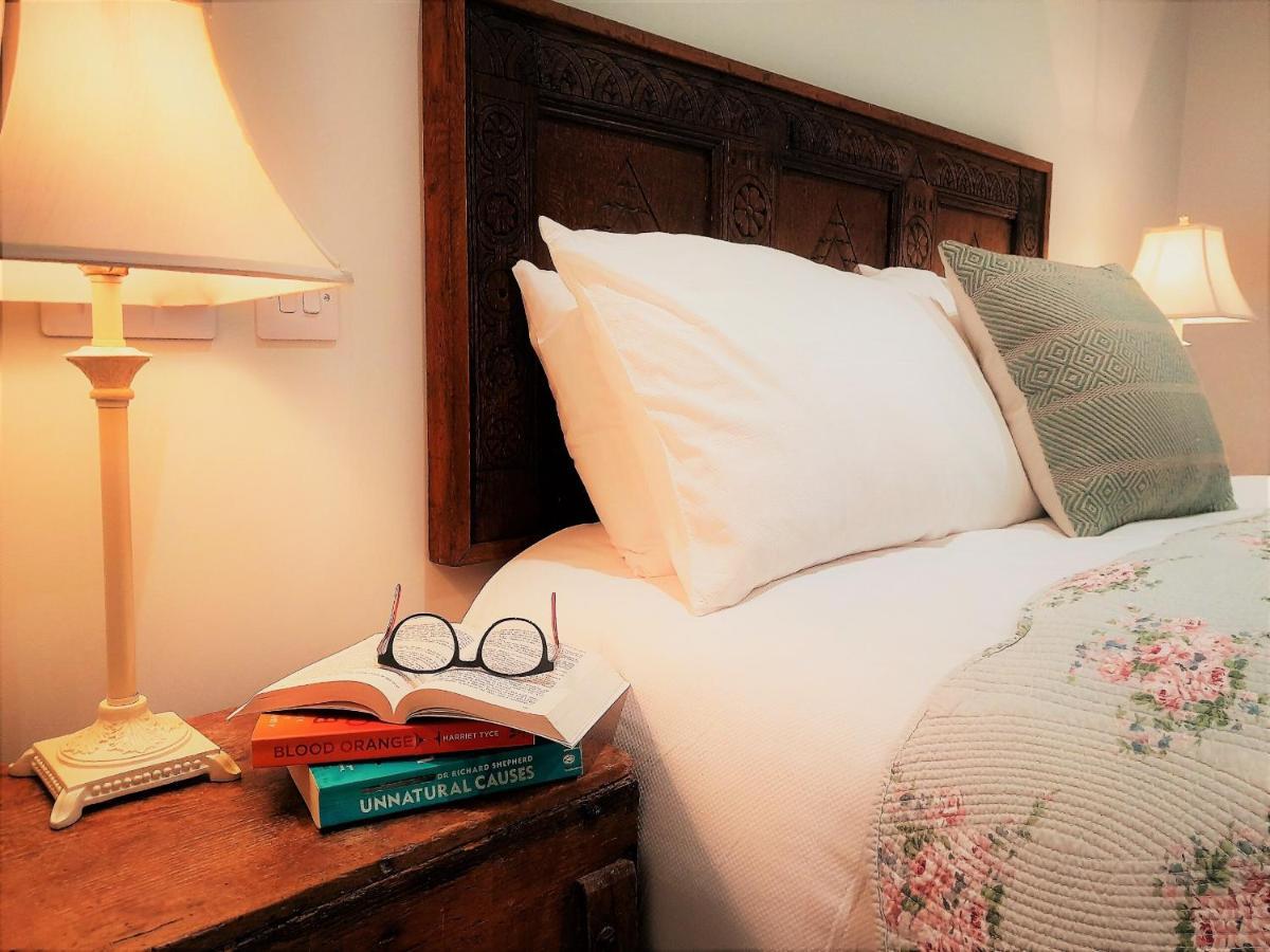 Lobhill Farmhouse Bed And Breakfast And Self Catering Accommodation Okehampton Exteriör bild