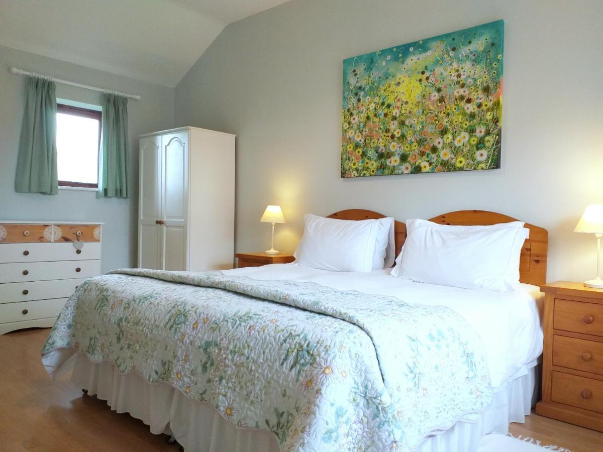 Lobhill Farmhouse Bed And Breakfast And Self Catering Accommodation Okehampton Exteriör bild